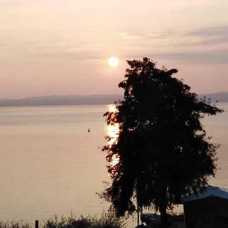 71 Via Vittorio Emanuele, Vista Lago E Terme Apartment *
