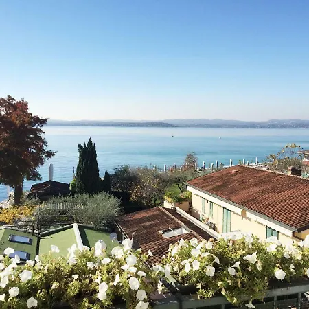 71 Via Vittorio Emanuele, Vista Lago E Terme Sirmione
